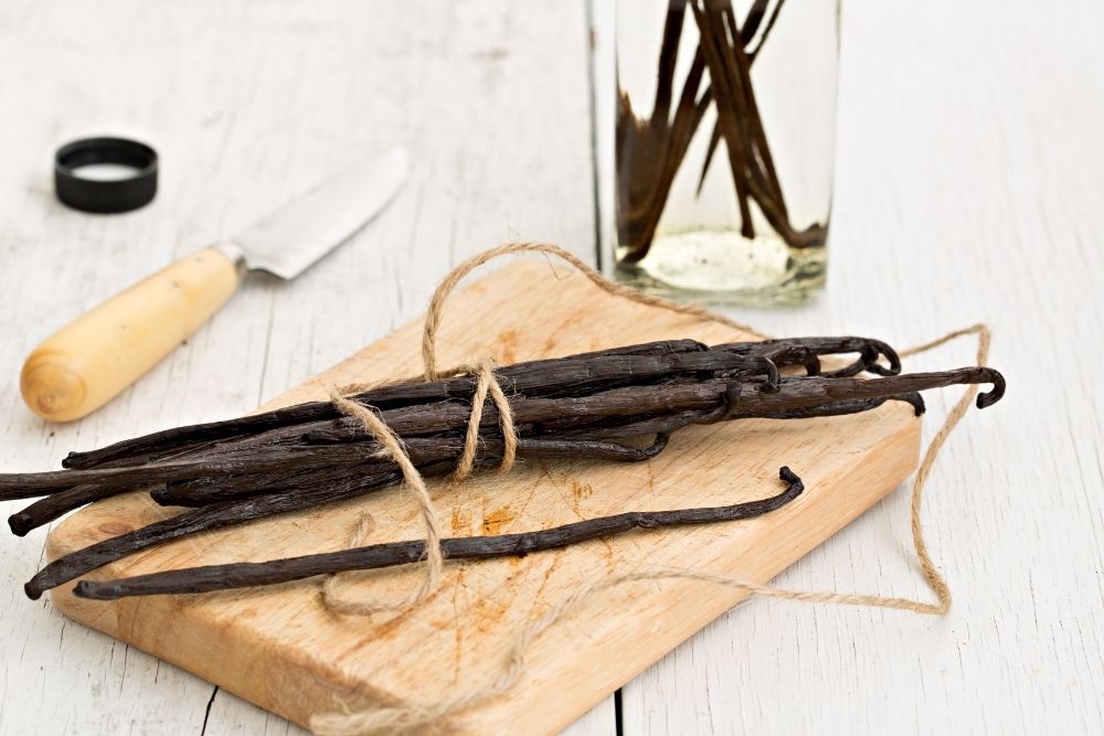 Making Vanilla Extract At Home