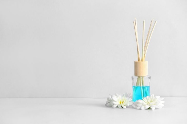 Can You Use Wallflower Oil in a Reed Diffuser? For The Essentials
