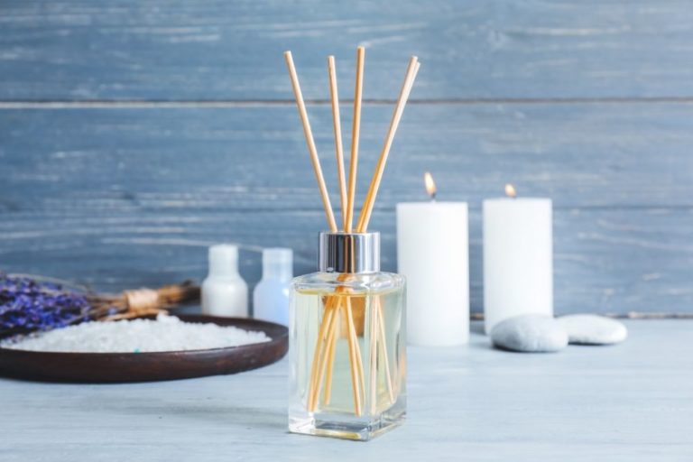 A Guide on How To Clean Up Reed Diffusers Oil For The Essentials