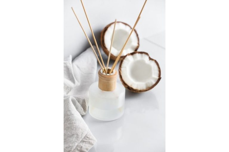 Can You Use Fractionated Coconut Oil in Reed Diffusers? For The