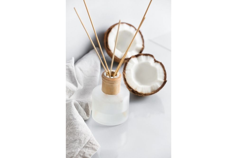 Fractionated Coconut Oil Brands for Reed Diffusers