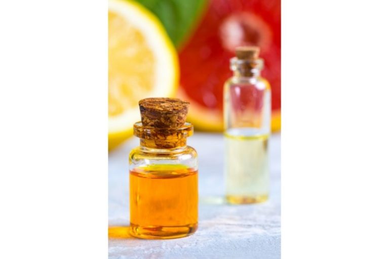 Can You Use Room Spray in a Reed Diffuser? For The Essentials