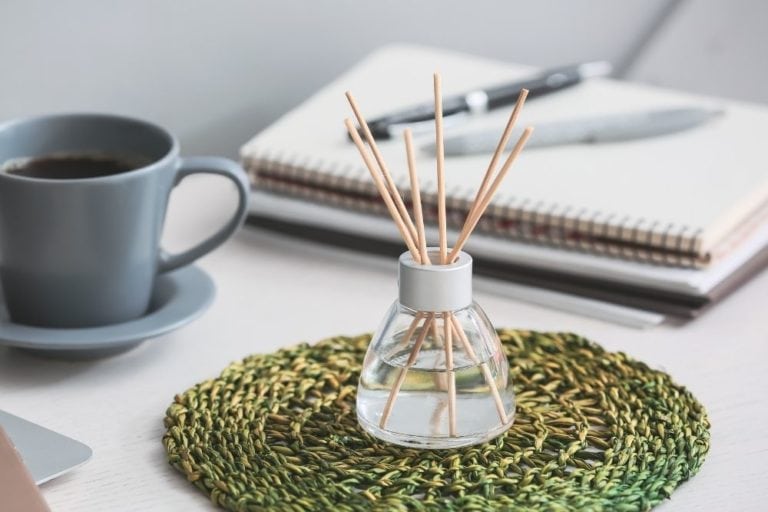 A Guide on How To Clean Up Reed Diffusers Oil For The Essentials